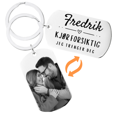 Personlig nøkkelring med navn og «Kjør...