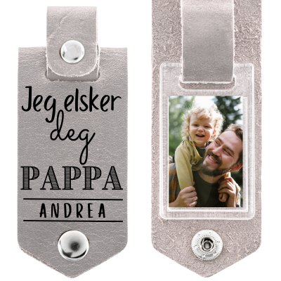 Gravert Nøkkelring i skinn til Pappa med...